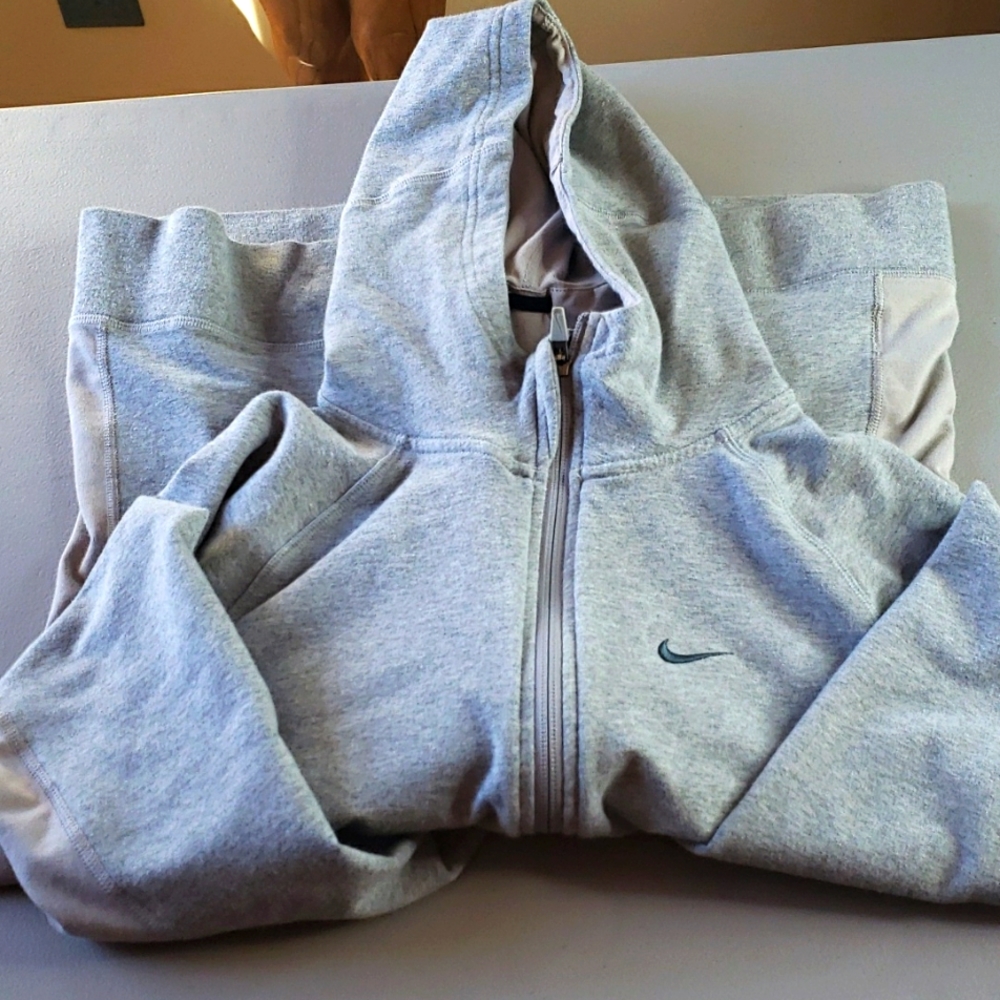 Nike hooded jacket size L
